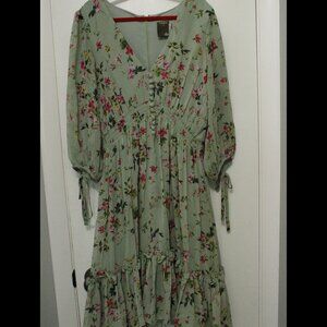 Taylor Floral Green Dress with elbow length sleaves
